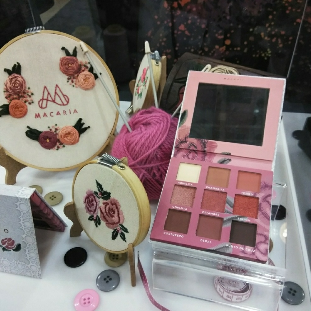 Eyeshadow pallete